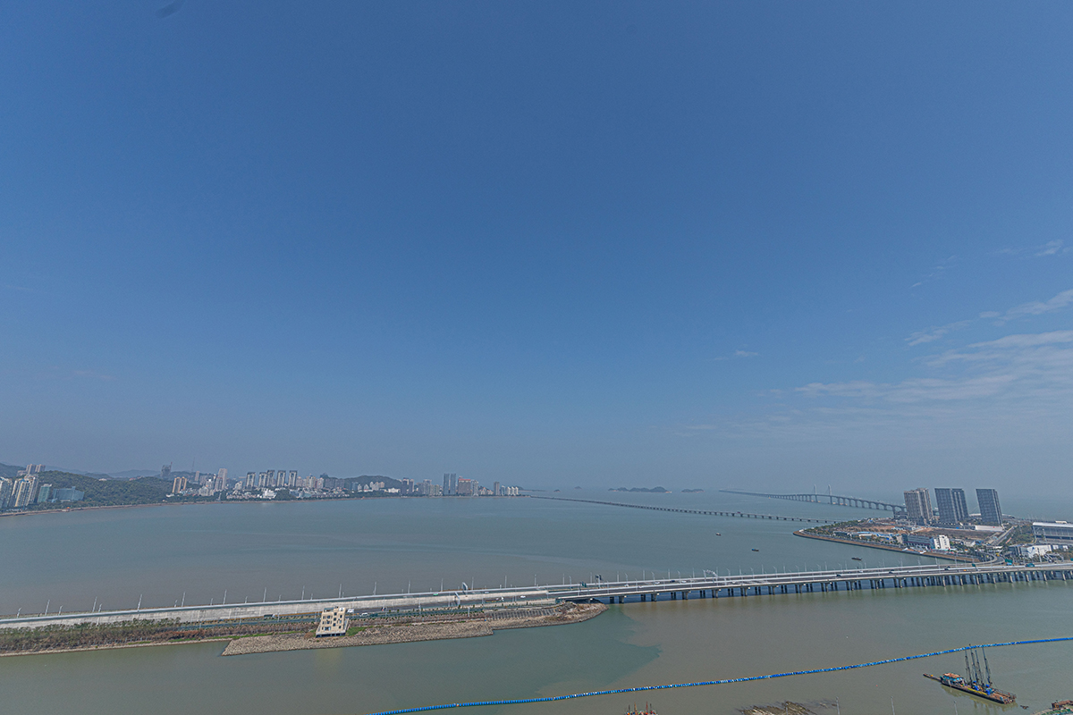 img06_outdoorview2.jpg