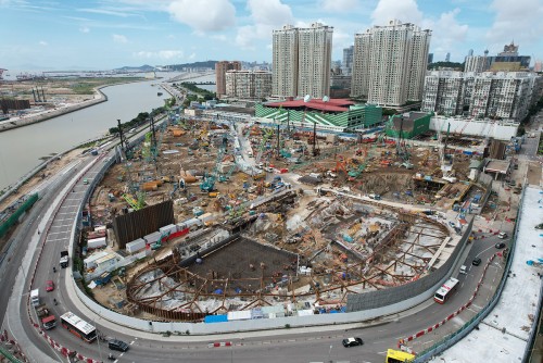 回应传媒查询-黑沙湾新填海区「P」地段暂住房项目钢筋倾斜事故